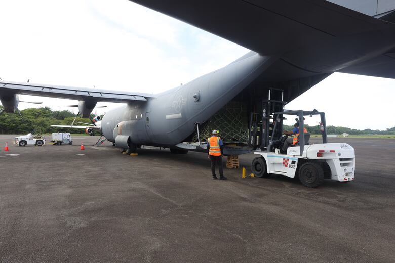 Conozca qué hace un avión Hércules C-130 de la Fuerza Aérea de Estados Unidos en Panamá