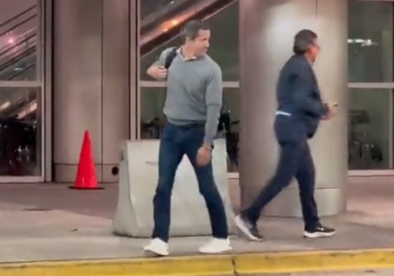 Juan Guaidó denuncia haber sido sacado de Colombia en un vuelo a Estado Unidos