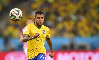 Dani Alves se queda sin Mundial por una lesión