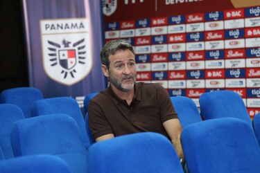 Thomas Christiansen lidera a la Roja en un noviembre lleno de patria