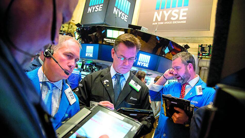 Fondos retiran más dinero de mercados