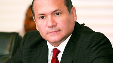 Harry Díaz, ponente en demanda contra decreto sobre donativos que otorgarían diputados