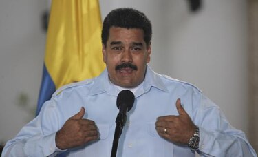 Maduro dice que compró equipos antidisturbios para castigar a 'terroristas'