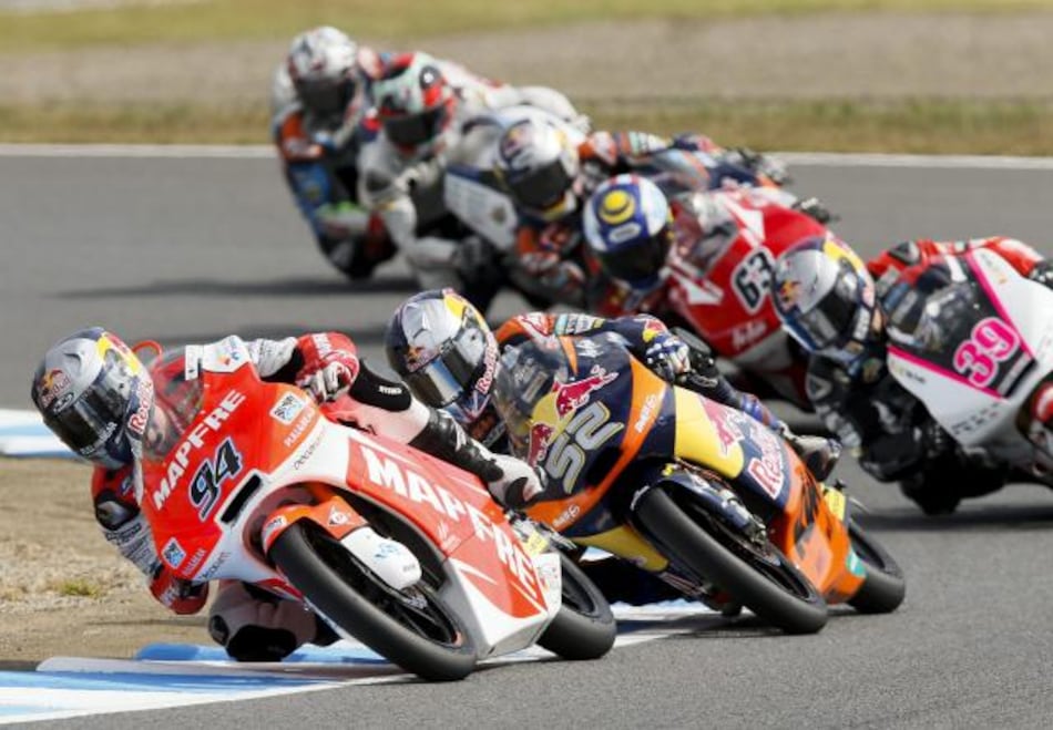 Jonas Folger marca el mejor tiempo, pero la noticia es la ausencia de Viñales