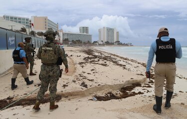 México restablece la electricidad a los casi 433,000 afectados por el huracán Beryl