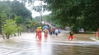 Unas 136 casas se inundaron en Tonosí