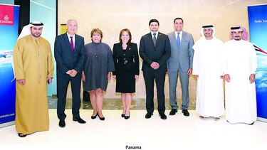 Visita oficial a Dubái
