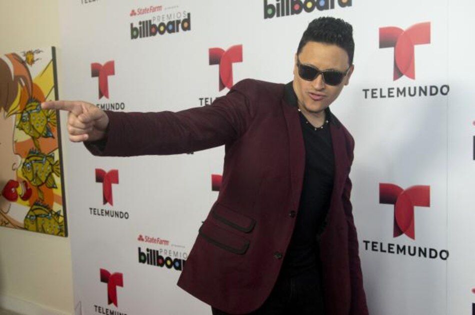 Elvis Crespo y Pitbull hacen 'Sopa de caracol'