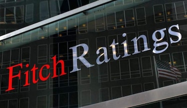 Fitch degrada calificaciones de bancos y bolsa mexicanos por acusaciones de lavado en Estados Unidos