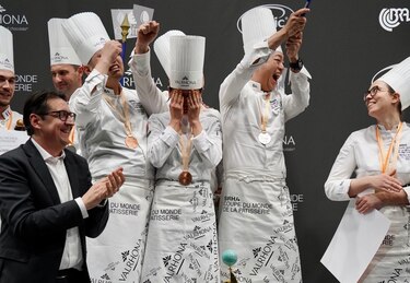 Japón gana la copa en concurso mundial de pasteles