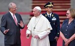 El Papa habla de corrupción en cita con Kuczynski y élite de Perú