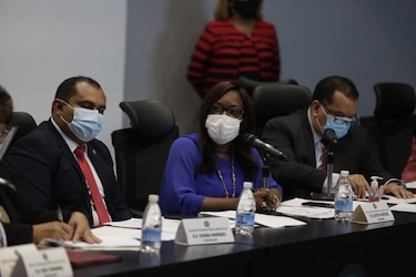 Diputados recomiendan inhabilitar a la empresa FCC, encargada de construir la Ciudad de la Salud