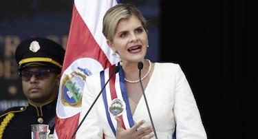 Nueva presidenta de Costa Rica presiona para levantar bloqueo a productos ticos en Panamá