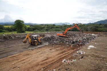 Riesgo ambiental en Azuero: Más de cinco vertederos superan su vida útil