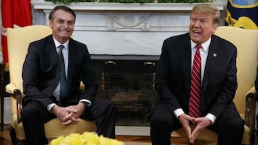 Trump reafirma que EU evalúa 'todas las opciones' en Venezuela