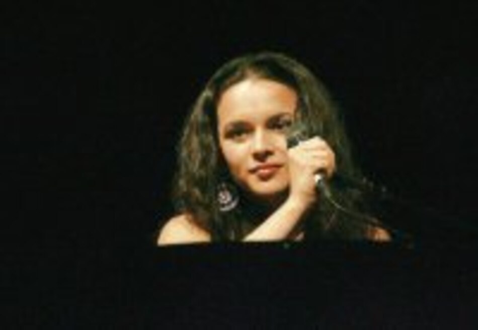 Jones tiene nuevo disco