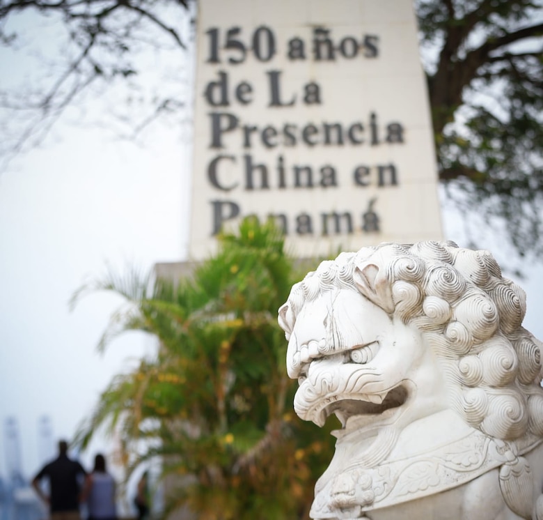 Comunidad china rechaza posible remoción de monumentos en el Mirador del Puente de las Américas