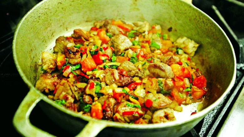 Tamal con toques de aquí y allá