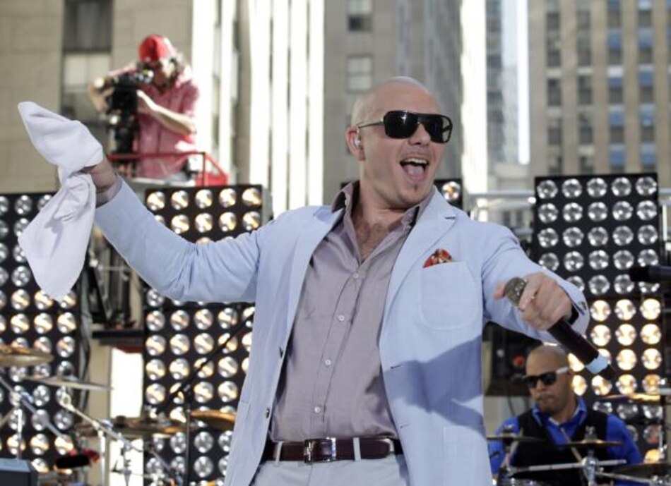 El rapero Pitbull presentará los American Music Awards