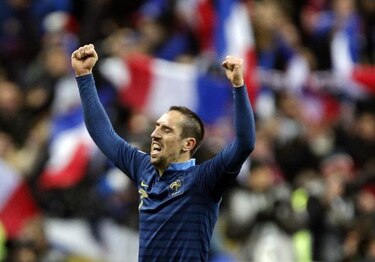 Ribéry tiene fisura en costilla y el Bayern hace los ajustes