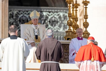 El papa canoniza a José Gregorio Hernández y Carmen Rendiles, primeros santos venezolanos