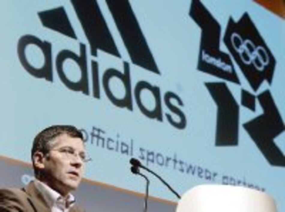 Adidas ve fortaleza en pedidos pese a debilidad de Reebok