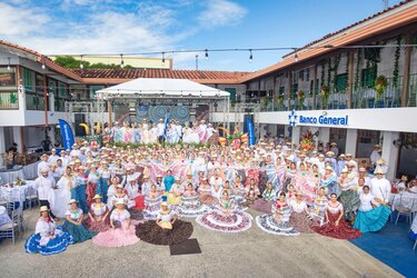 Banco General vuelve a brillar en el Desfile de las Mil Polleras 2026