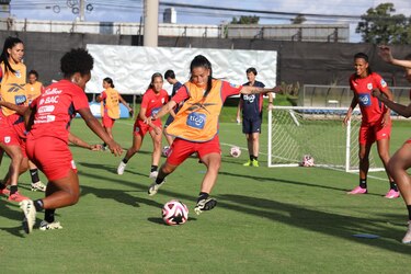 Toña Is Piñera se estrena al frente de Panamá con dos partidos amistosos ante Costa Rica