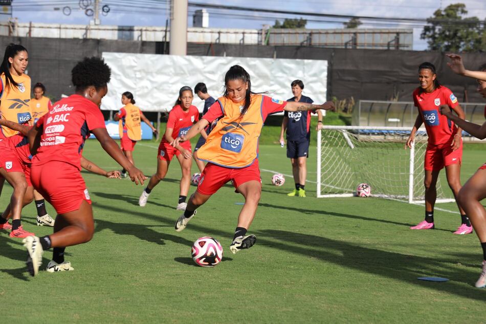 Toña Is Piñera se estrena al frente de Panamá con dos partidos amistosos ante Costa Rica