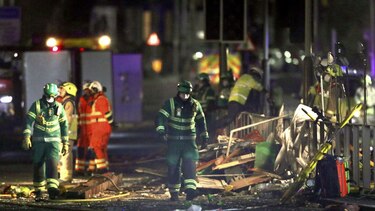 Explosión e incendio dejan 4 heridos en Gran Bretaña
