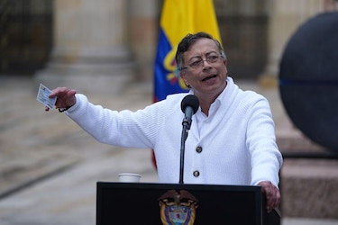 Qué necesitan De la Espriella y Cepeda para ganar en segunda vuelta y convertirse en presidente de Colombia