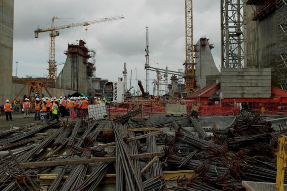 Medio digital español reporta que Sacyr renuncia a construir esclusas