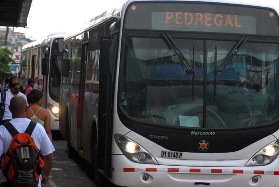 Es oficial: gobierno aprueba que Metro Bus vaya en contravía en corredores Norte y Sur