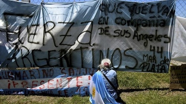 Sin rastros del submarino argentino pese a intensa búsqueda