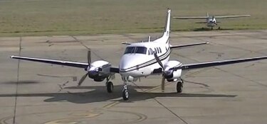 Al menos seis muertos al caerse avión en Uruguay