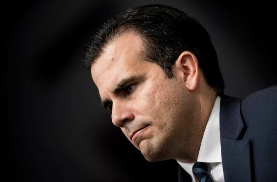 Gobernador de Puerto Rico renuncia a la reeleción en medio de crisis política