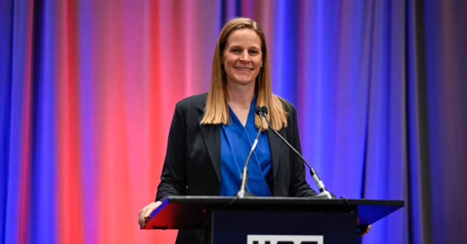 Federación de fútbol de Estados Unidos equipara los salarios de las selecciones femeninas y masculinas