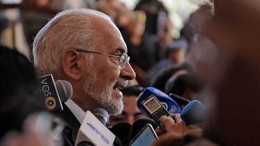 Opositor Carlos Mesa denuncia manipulación de resultados de comicios en Bolivia