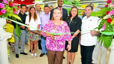 Corte de cinta de Xtra Market