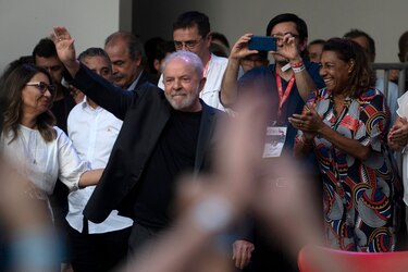 Líderes de izquierda iberoamericana arropan a Lula en encuentro en Río de Janeiro