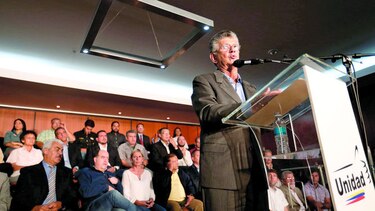 Presentan acuerdo para gobierno de unión nacional