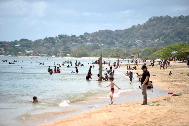 Cuidados que debe tener con el celular en los carnavales
