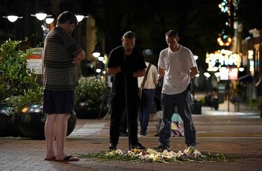 Tres muertos durante enfrentamientos raciales en Virginia