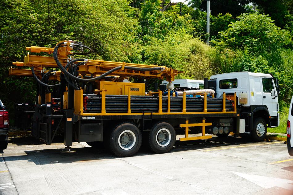 La empresa que vendió las perforadoras al Minsa explica por qué cobró por adelantado, pero no dice nada sobre su inhabilitación