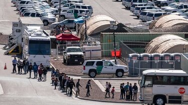 Estados Unidos planea hacer tests de ADN a migrantes para probar lazos familiares