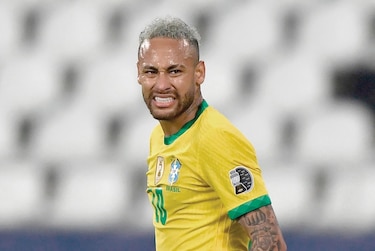 Neymar, lesionado en los aductores, baja con el PSG contra Leipzig