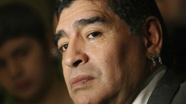 Maradona podría aspirar a la presidencia de la FIFA, según medio
