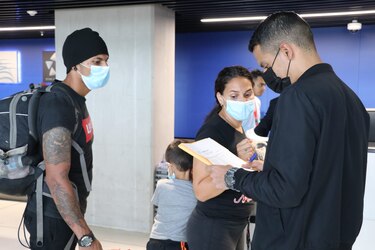 Migración: 177 venezolanos regresan a su país en el primer vuelo humanitario de 2023