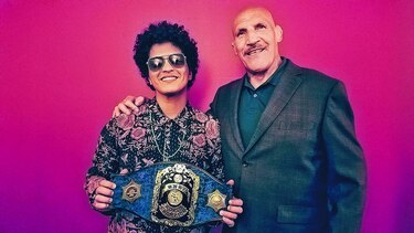 Bruno Mars conoce a Bruno Sammartino
