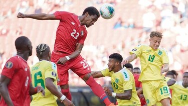 Goleada con boleto a los cuartos de final